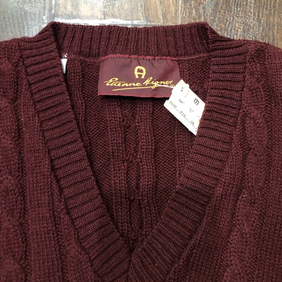 NWT Vintage 80’s Etienne Aigner Cable Knit Sweater Maroon Size Small V Neck - Picture 4 of 7